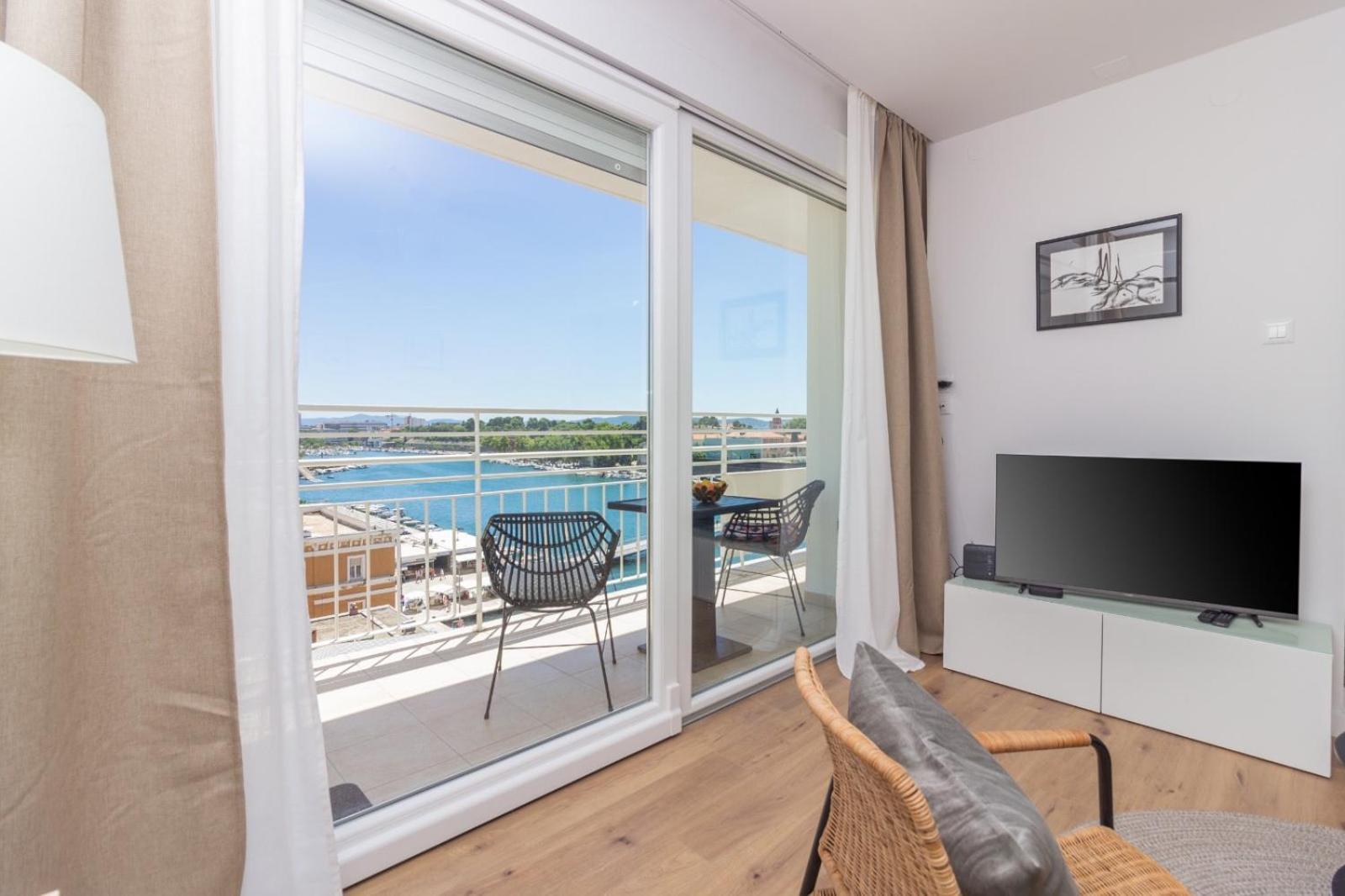 Apartment Sea View Mia Just Renovated